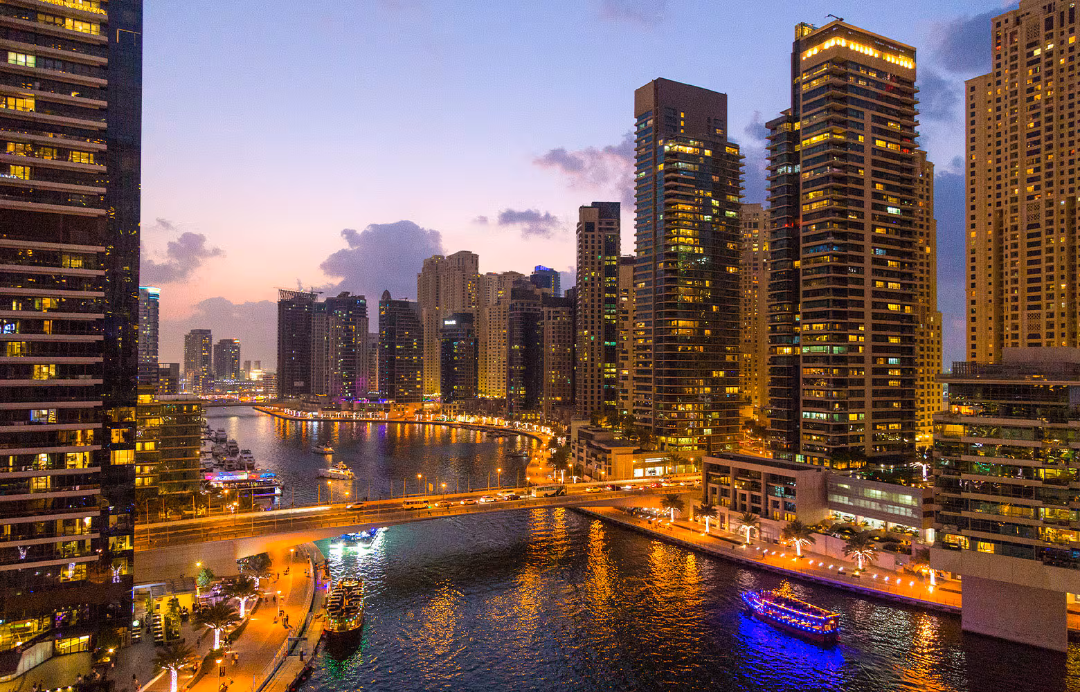 Dubai Marina - Waterfront Living